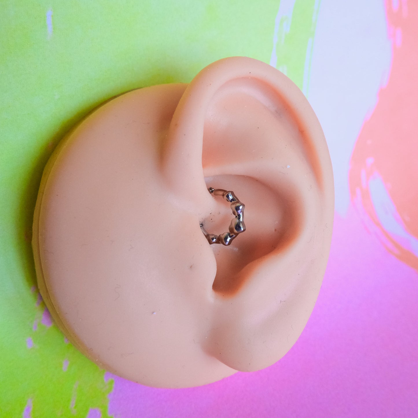 Titanium hearts shape hinged segment