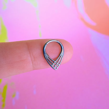 Titanium cross lines hinged segment