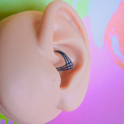 Titanium cross lines hinged segment