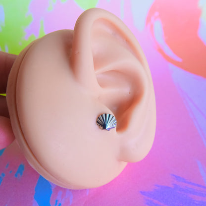 Titanium shell internally threaded flatback